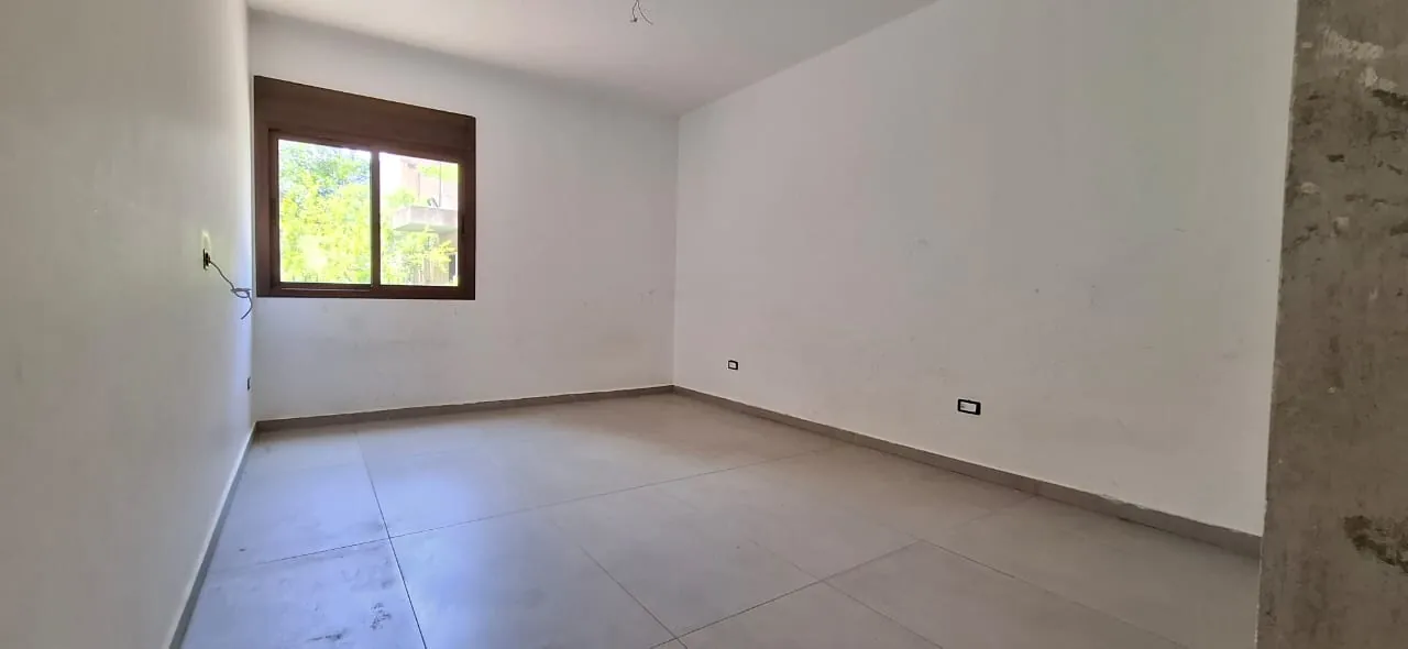 Lovely Brand New Apartment with Garden and Terrace For Sale In Ajaltoun — الصورة 9