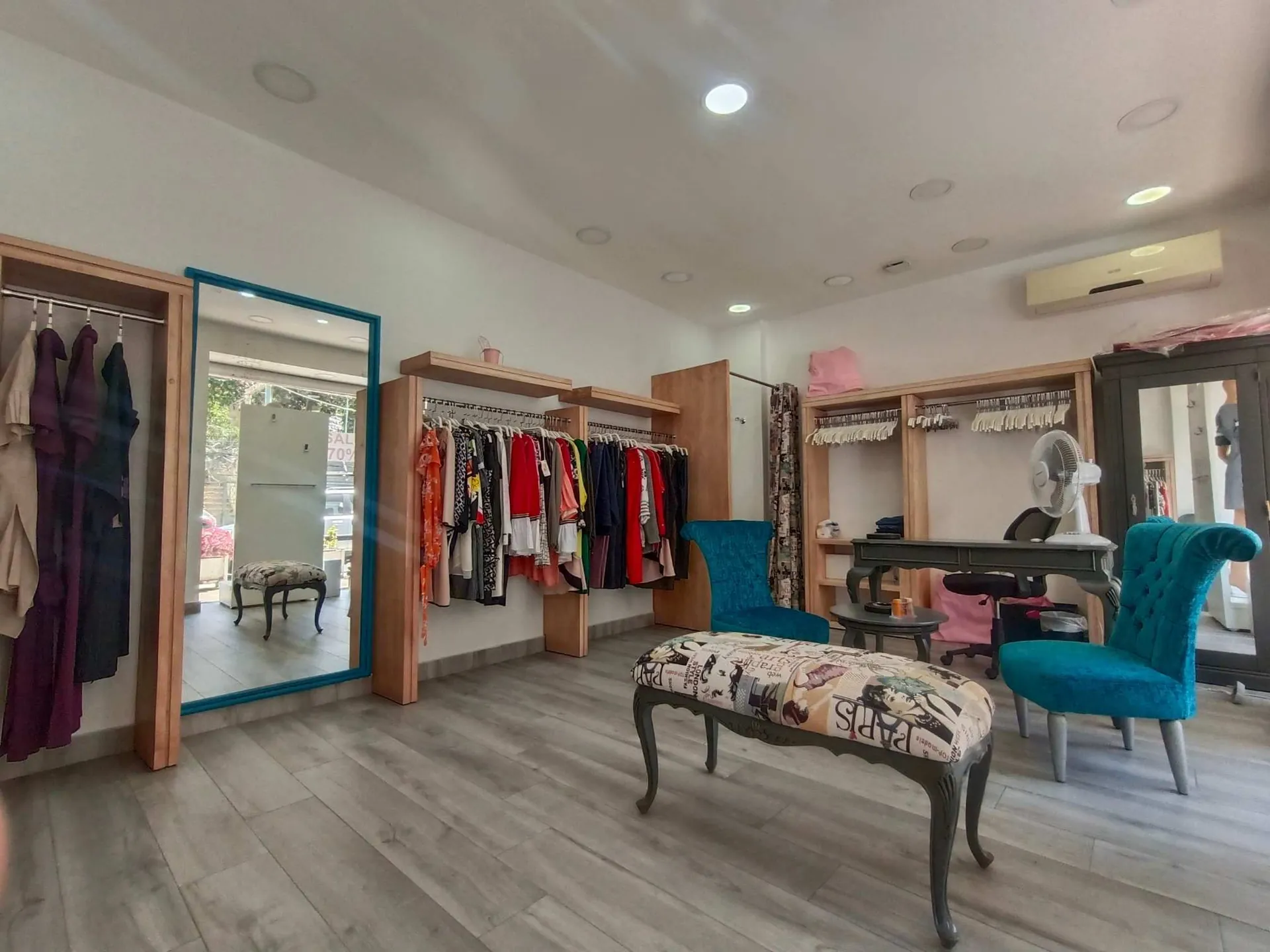 23 SQM Ready to Move-In Shop For Rent in Achrafieh, Sioufi — الصورة 3