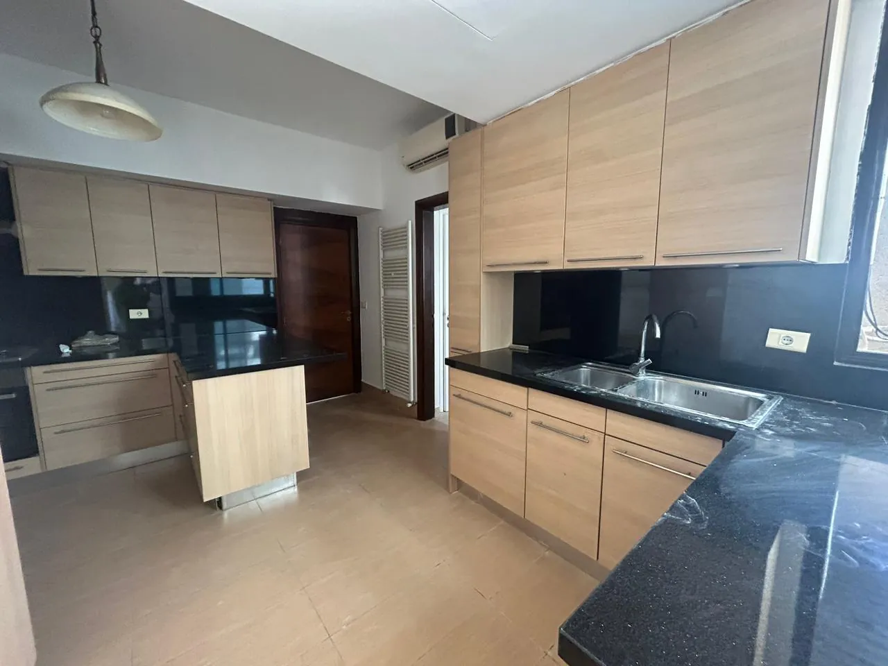 3-Bedroom Apartment For Sale in Abdel Wahab, Carré D'or — الصورة 6