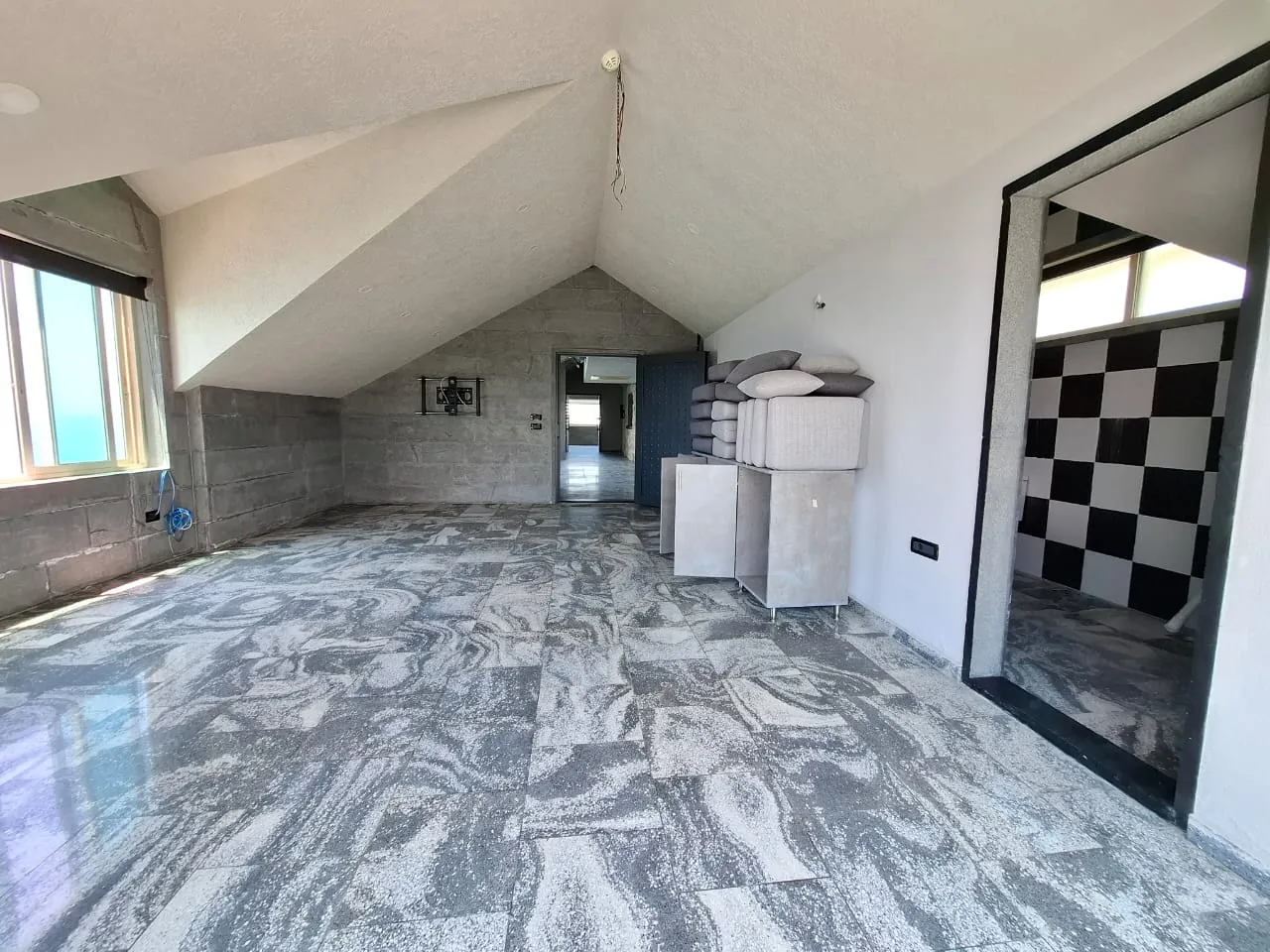 Exclusive! Beach Hotel For Sale in Halat — الصورة 8