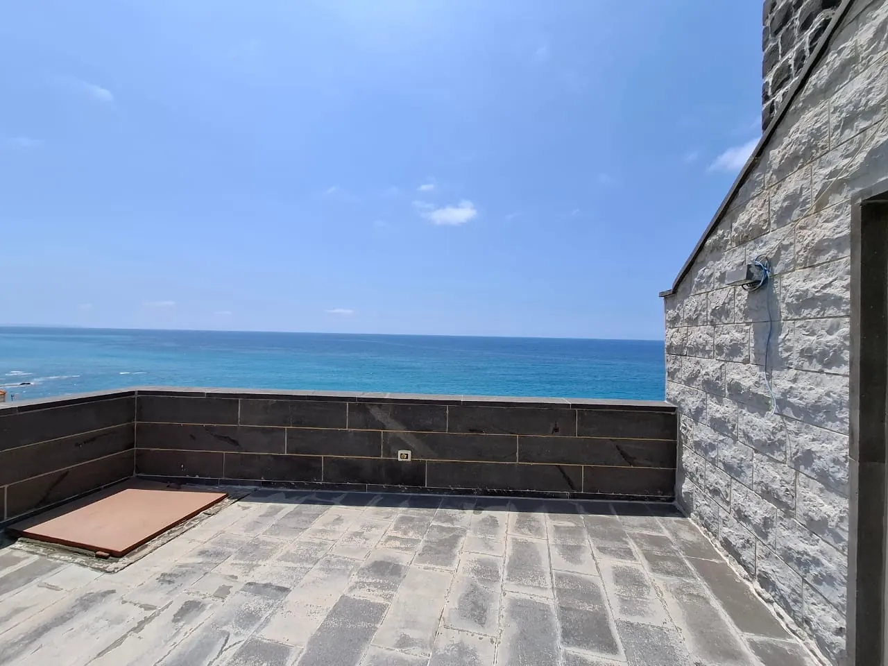 Exclusive! Beach Hotel For Sale in Halat — الصورة 9
