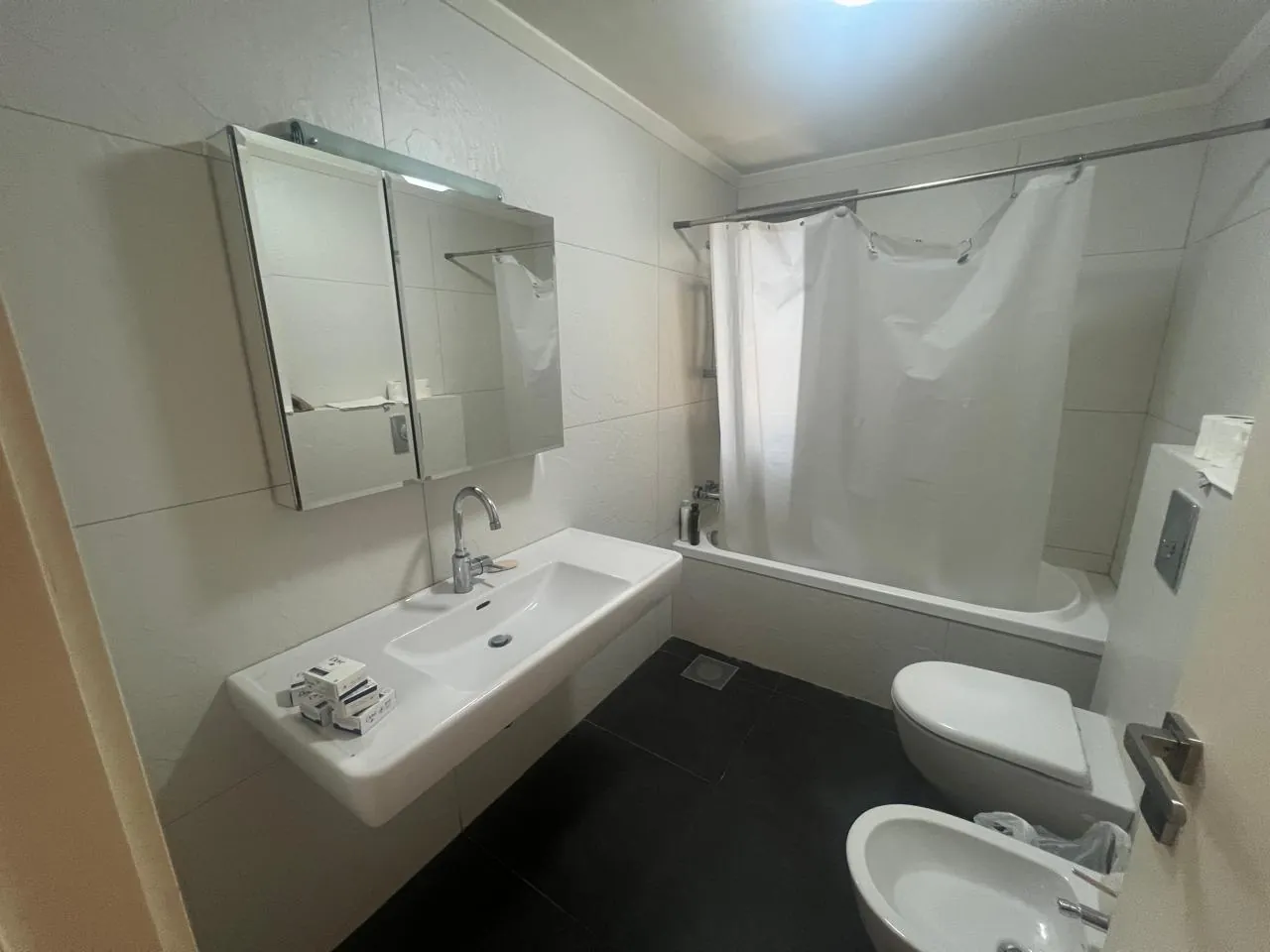 Furnished Apartment For Rent in A High-End Building in Horsh Tabet — الصورة 6