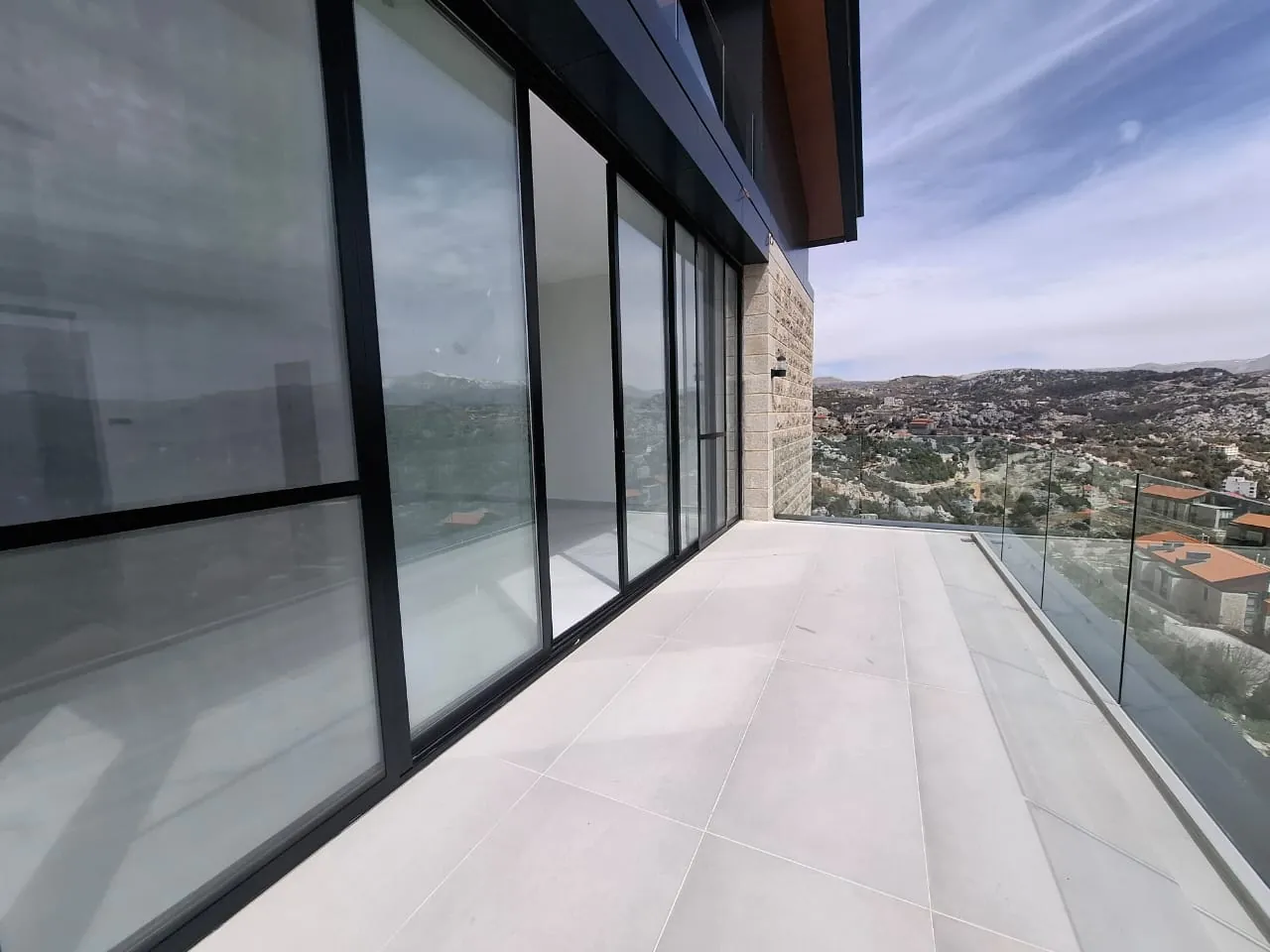 Luxurious Duplex With Terrace For Rent In Achkout Village — الصورة 6
