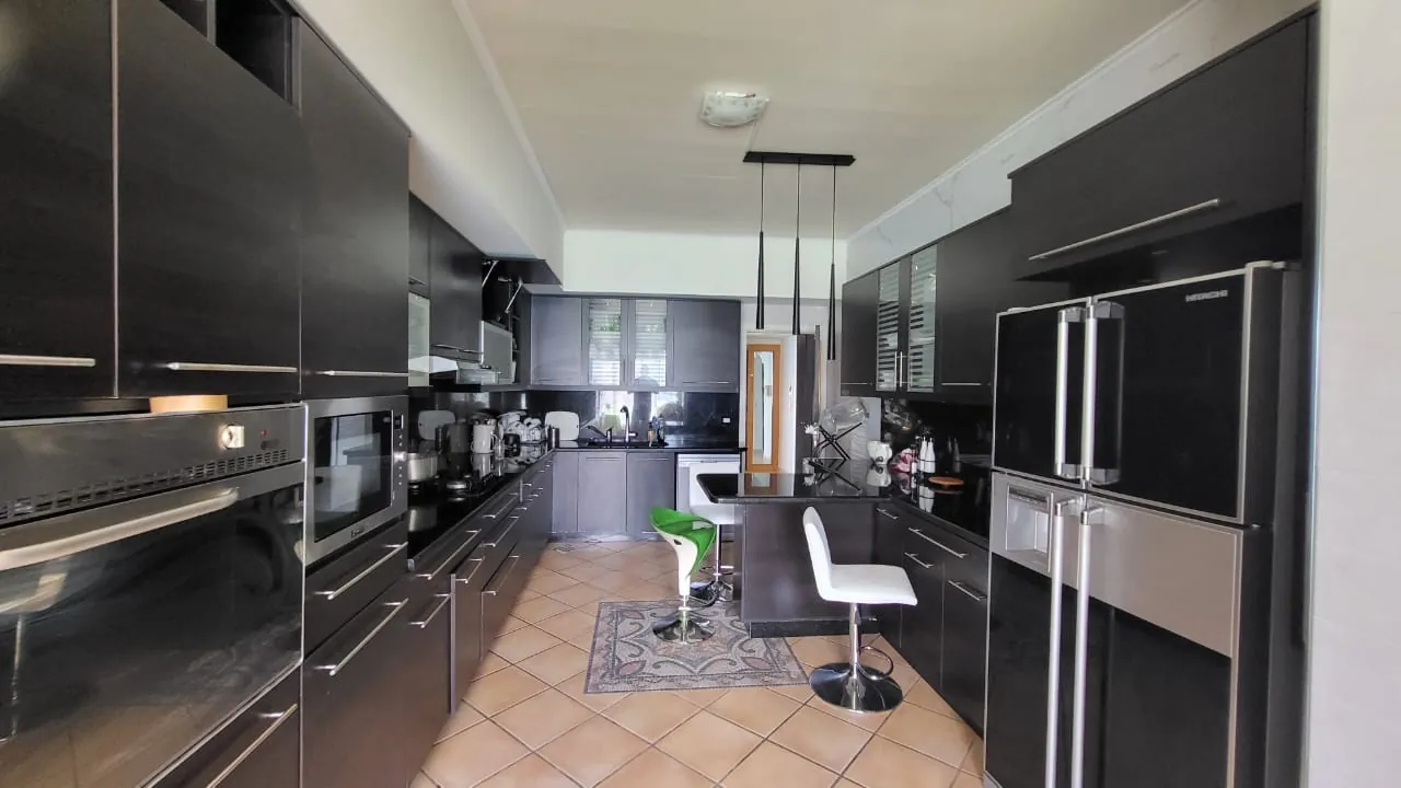 Luxurious Apartment For Rent in A Prime Location in Kfaryassine — الصورة 4