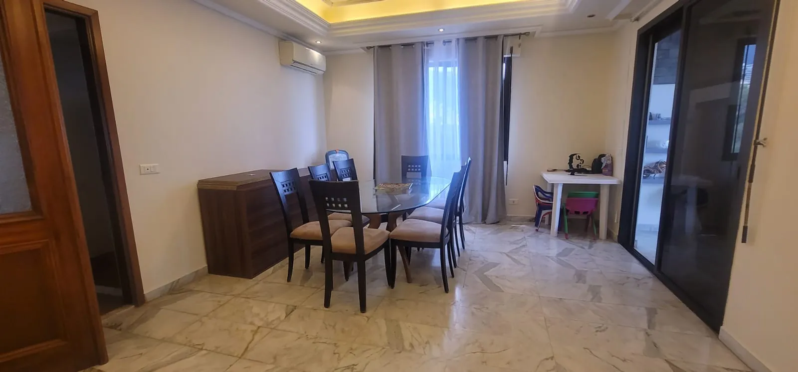Fully Furnished Apartment For Rent in Kfarhbeib — الصورة 5