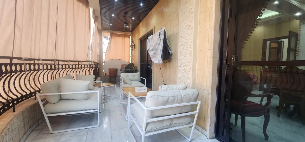 Spacious Apartment For Sale in Hadath, Saint Therese — الصورة 4