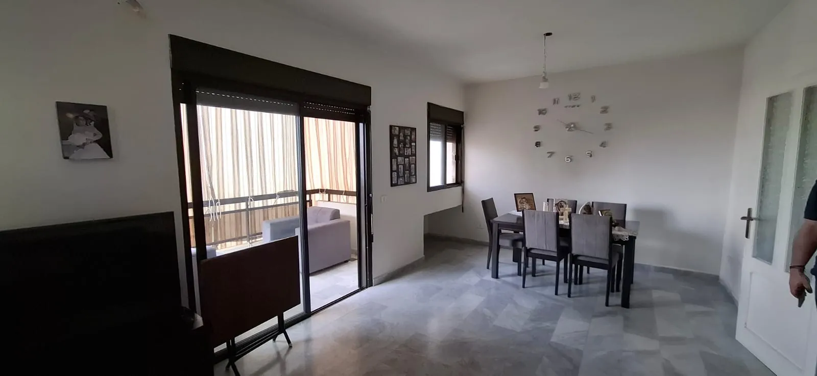 Hot Deal ! Apartment With Partial View For Sale in A Prime Location in Biakout — الصورة 2