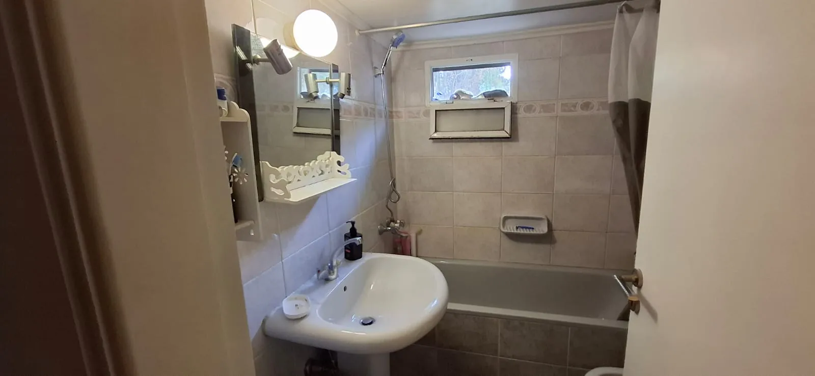 Hot Deal ! Apartment With Partial View For Sale in A Prime Location in Biakout — الصورة 7