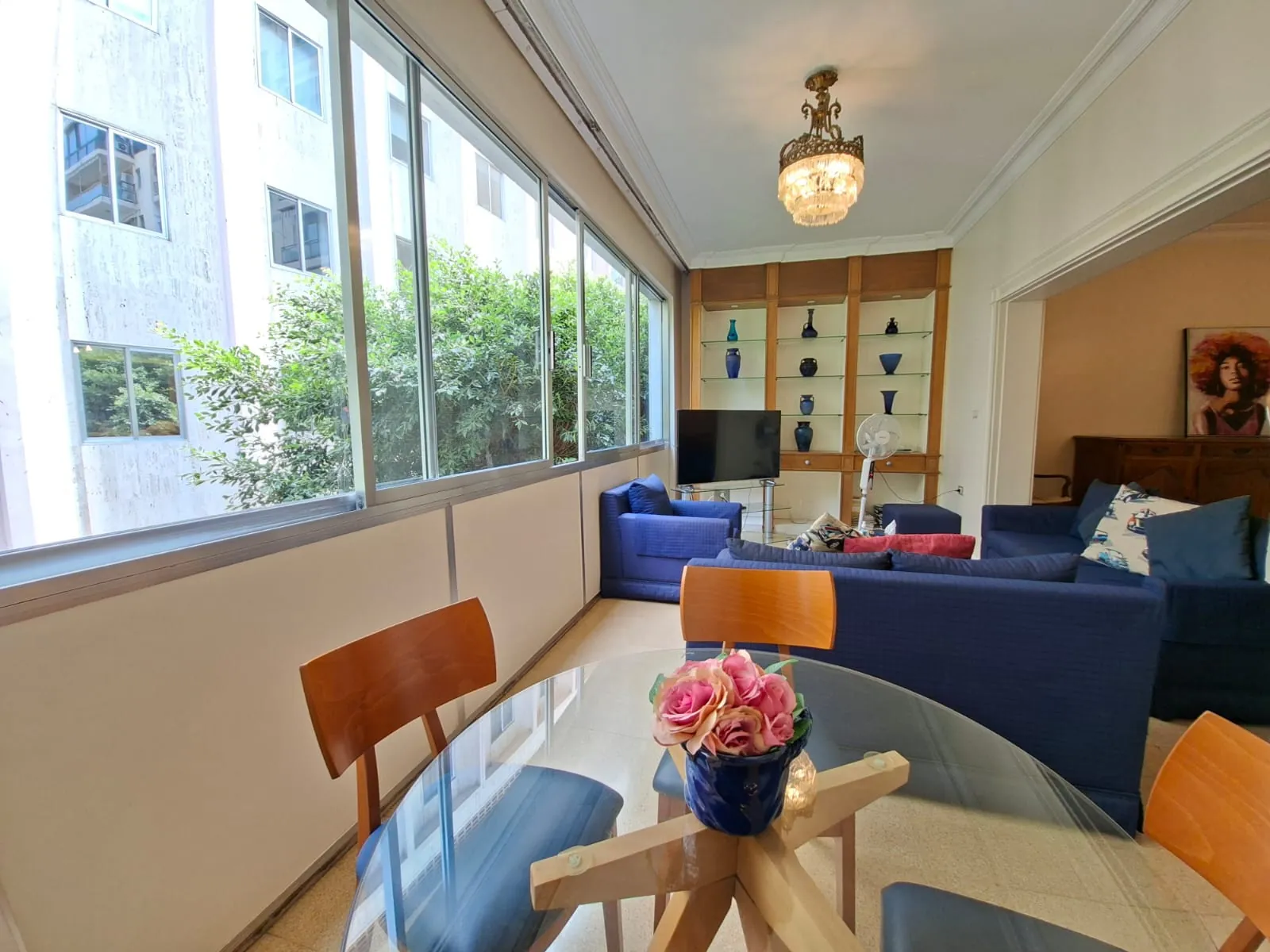 Charming 3-Bedroom Apartment For Rent in Hamra, Close to AUH — الصورة 4