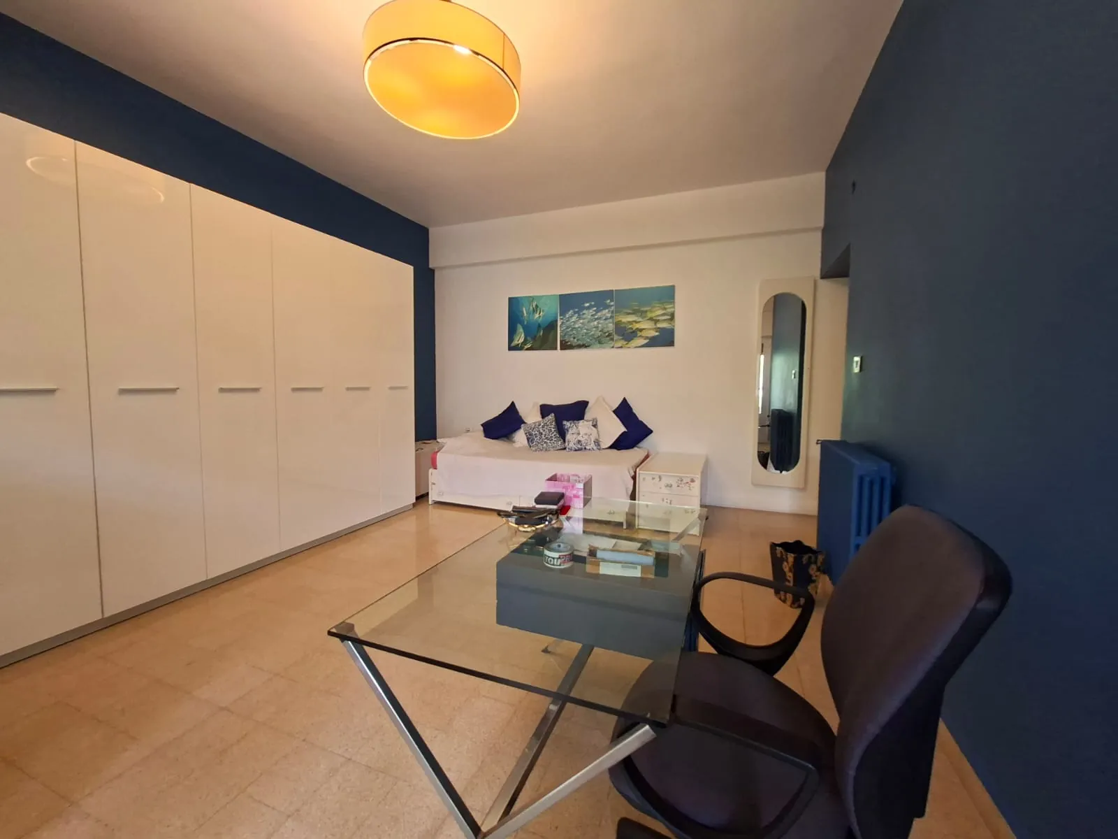 Charming 3-Bedroom Apartment For Rent in Hamra, Close to AUH — الصورة 8