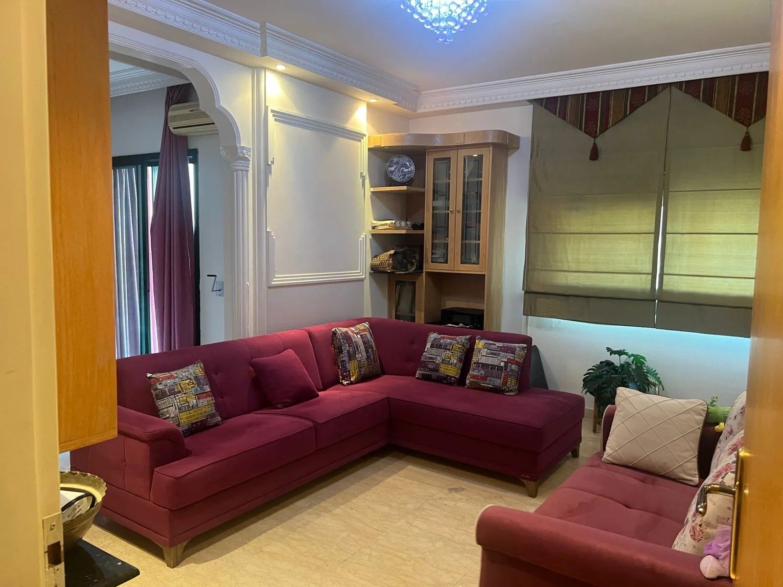 Exclusive! Decorated Apartment For Sale in Bir Hassan, Jnah — الصورة 3