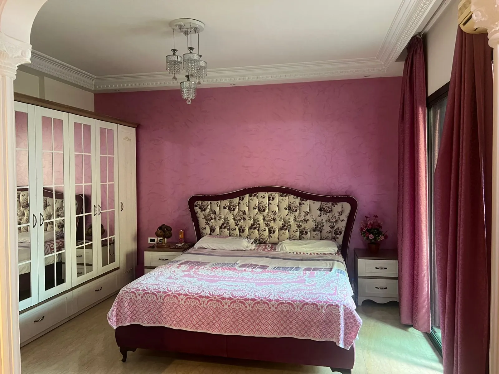 Exclusive! Decorated Apartment For Sale in Bir Hassan, Jnah — الصورة 8