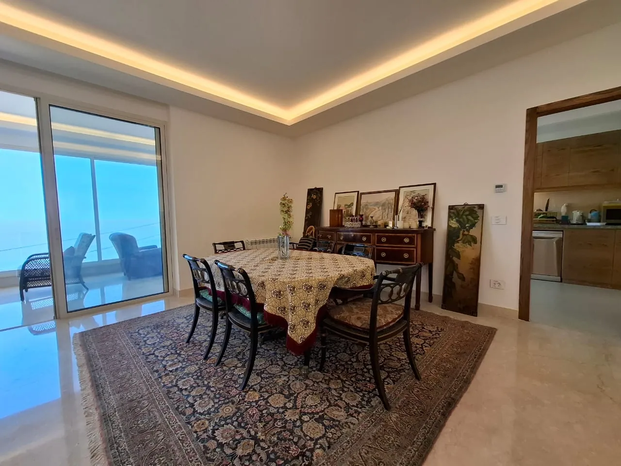 Triplex Apartment with Panoramic Sea View For Rent in Harissa — الصورة 5