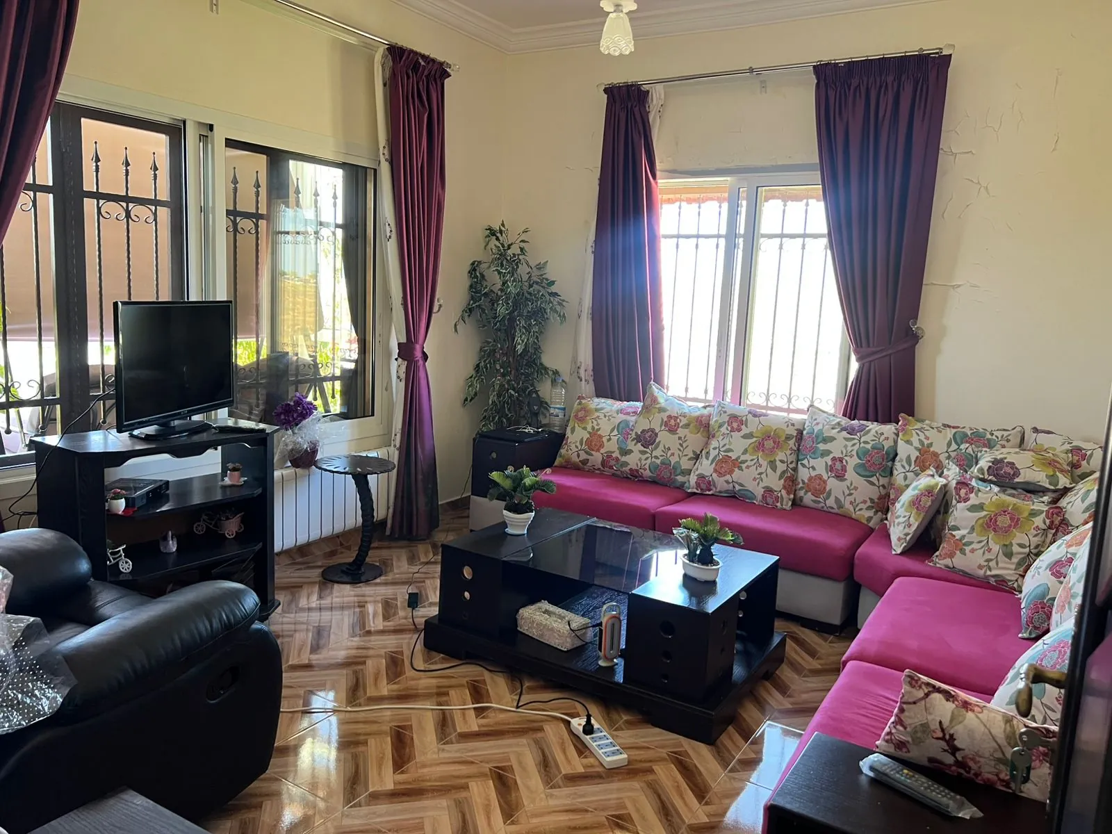 Duplex Villa With Garden For Sale in Rwayset Sawfar, Aley — الصورة 4