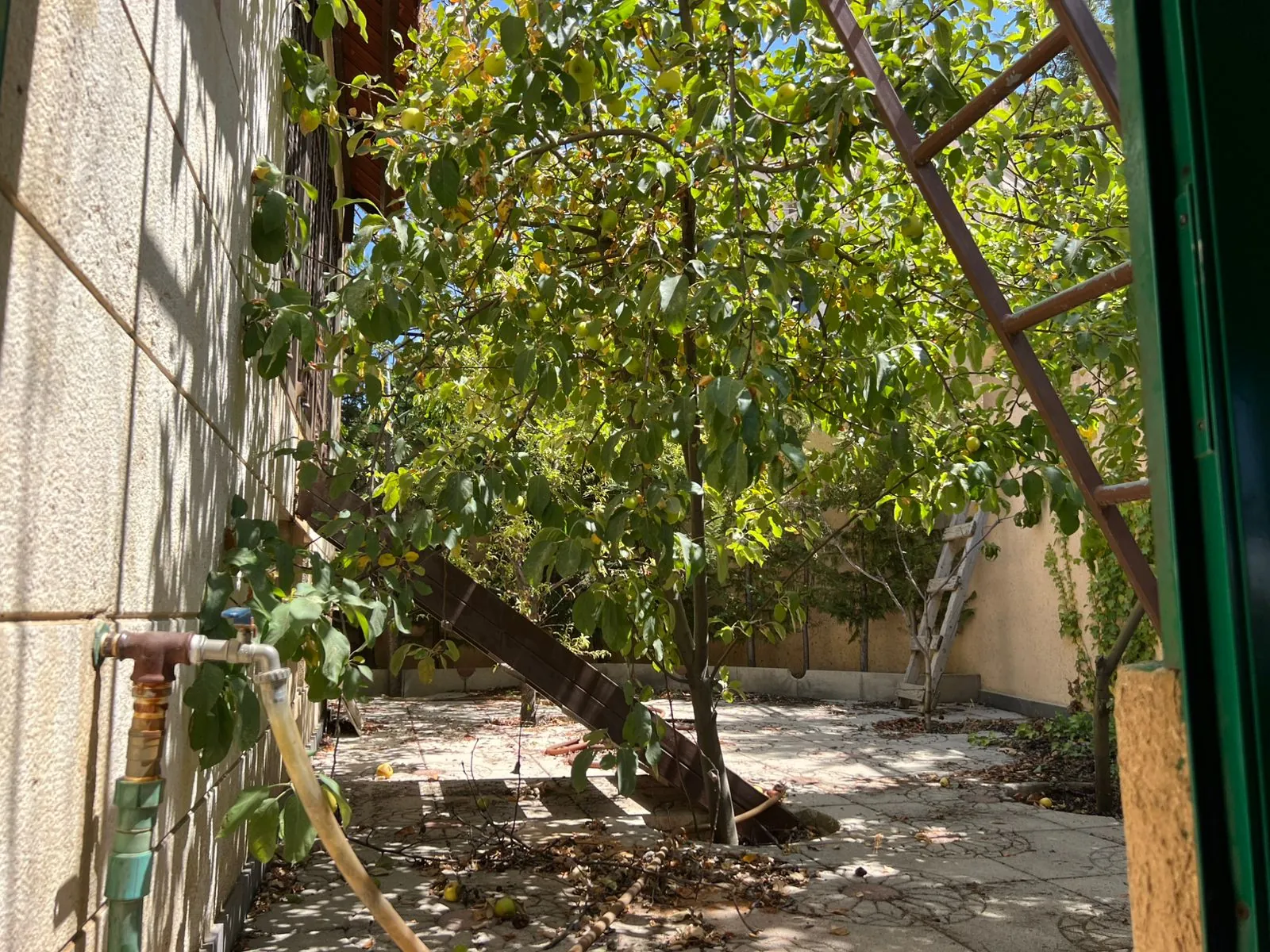 Duplex Villa With Garden For Sale in Rwayset Sawfar, Aley — الصورة 6