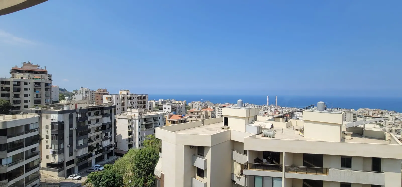 High-End Decorated & Furnished Apartment For Sale in Zouk Mosbeh — الصورة 9