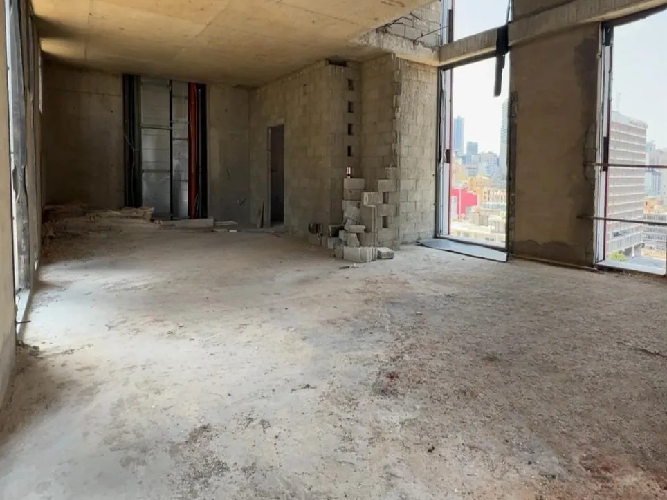 Duplex Penthouse with Amazing Sea View For Sale in Mar Mikhael — الصورة 3