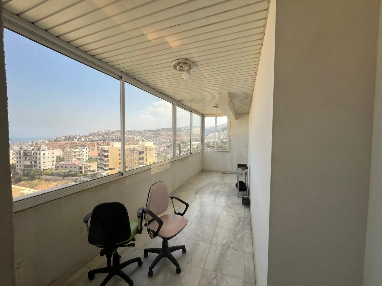 Spacious 3-Bedroom Apartment For Sale In Fanar — الصورة 7