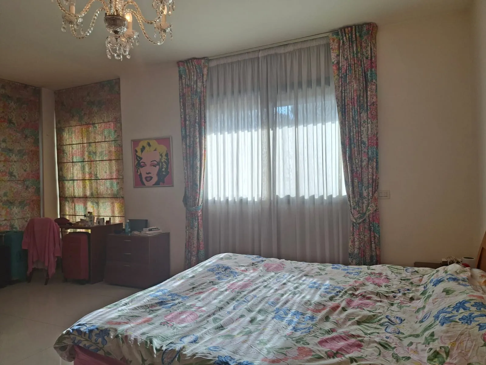 Modern & Furnished 3-Bedroom Apartment For Rent in Sanayeh, Ras Beirut — الصورة 9