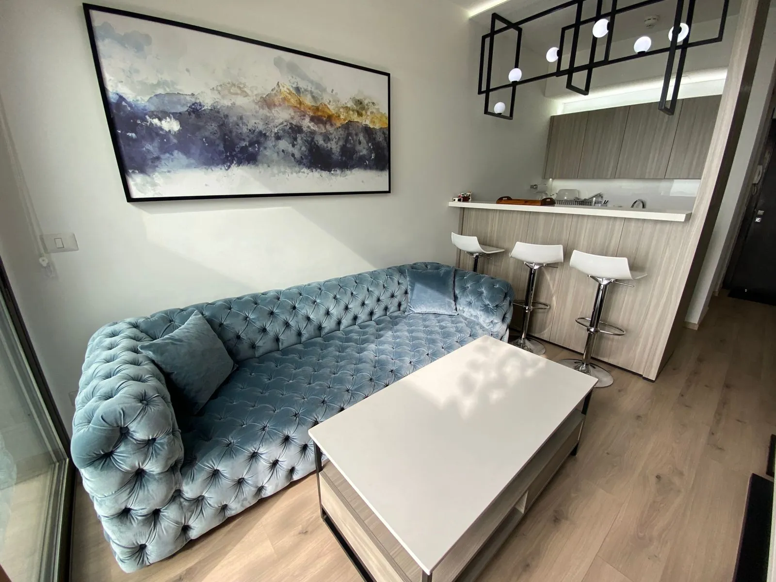 Fully Furnished Duplex Chalet with Terrace for Rent in RedRock Faqra — الصورة 3