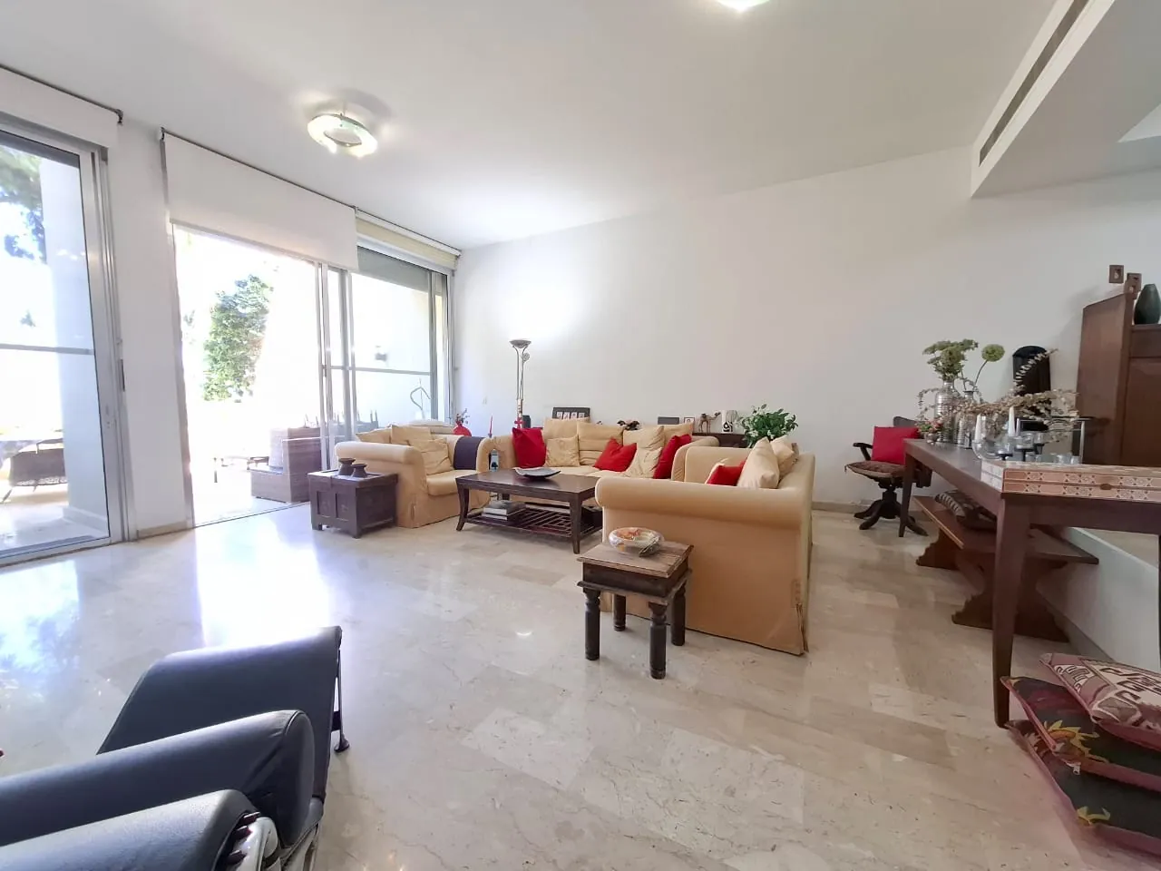 Duplex With Terrace For Sale in A Gated Community In Sahel Alma — الصورة 2