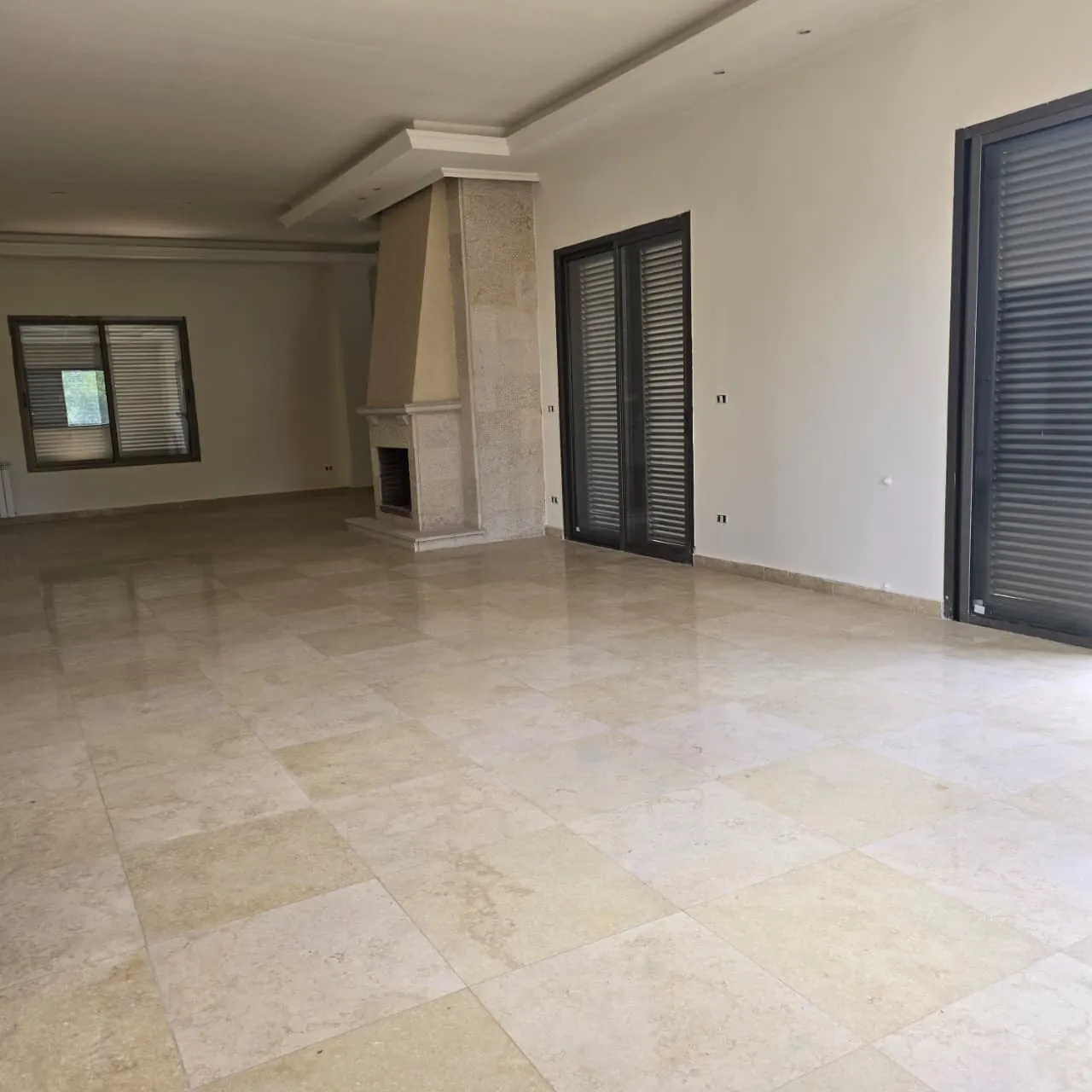 Decorated Apartment With Open View For Sale in Dhour Choueir — الصورة 2