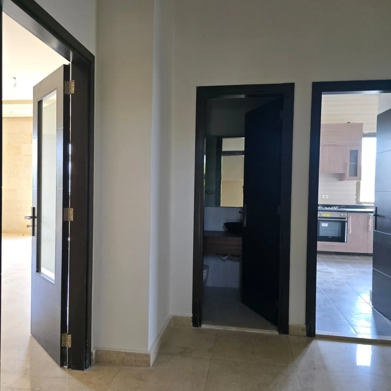 Decorated Apartment With Open View For Sale in Dhour Choueir — الصورة 6