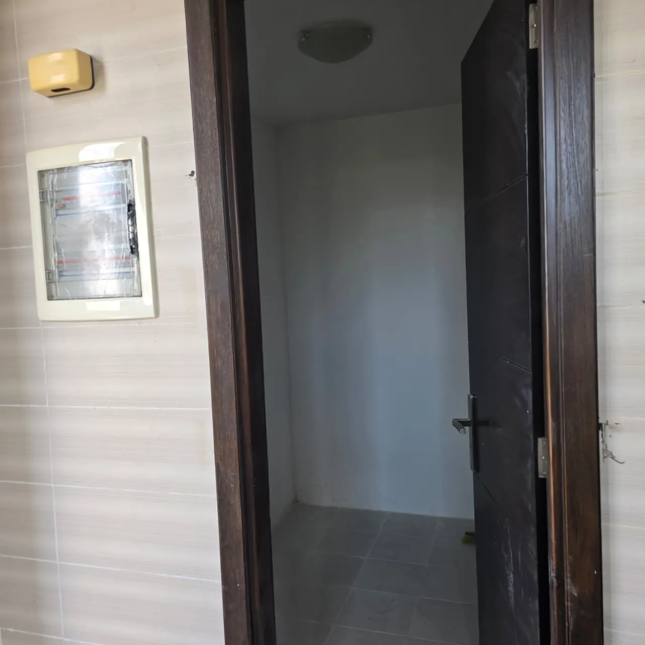 Decorated Apartment With Open View For Sale in Dhour Choueir — الصورة 9