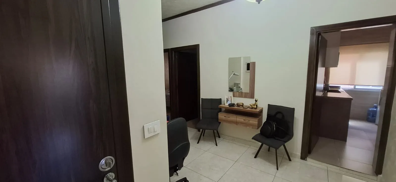 Hot Deal! 2-Bedroom Apartment For Sale in Biakout — الصورة 2