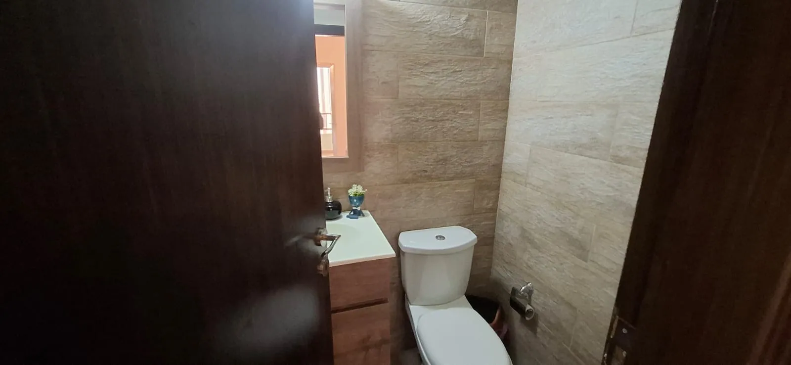 Hot Deal! 2-Bedroom Apartment For Sale in Biakout — الصورة 8