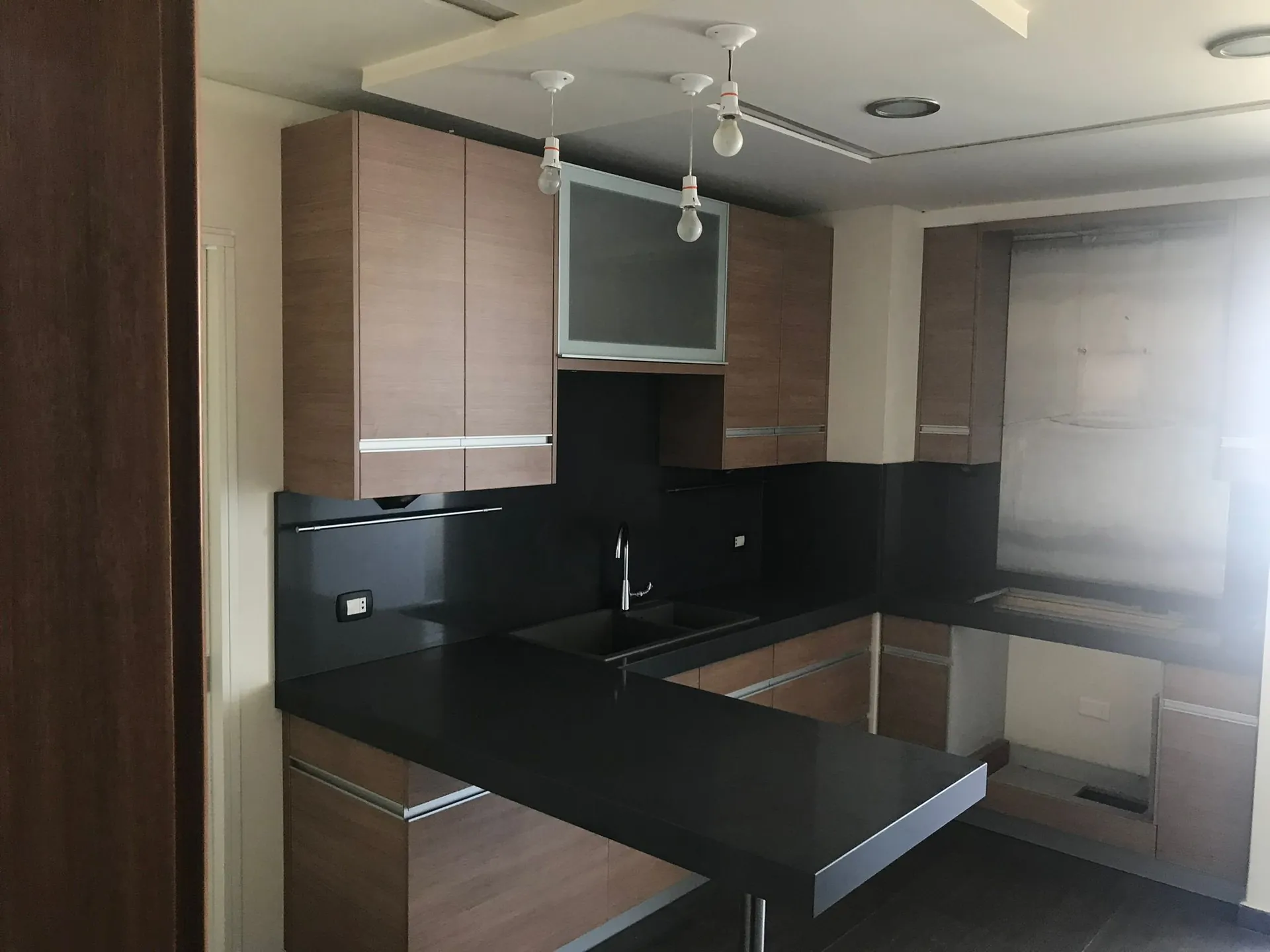 Decorated Apartment For Sale In Jbeil 1 min away from the beach — الصورة 3