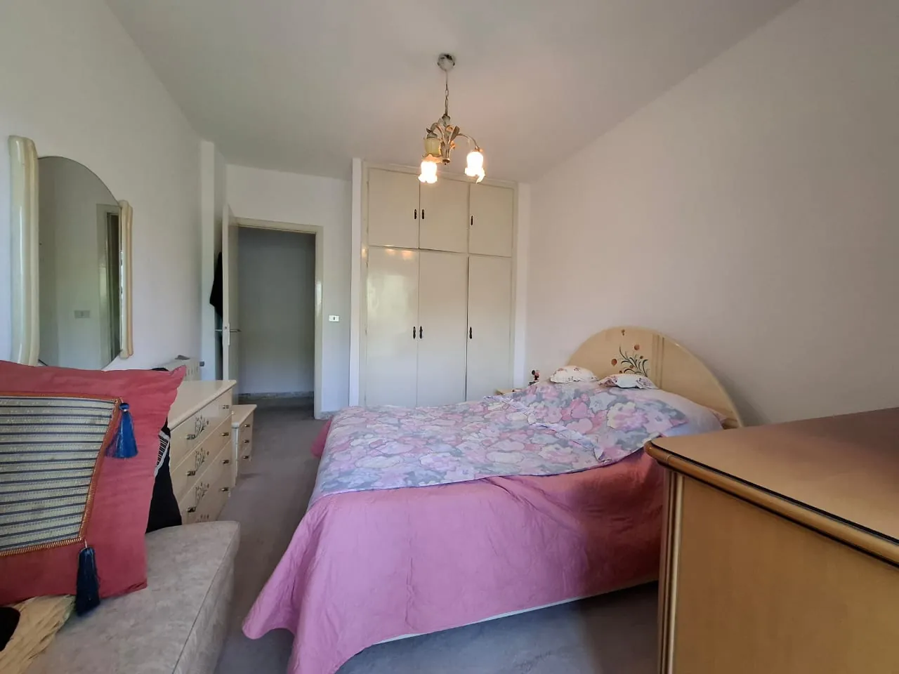 Spacious 3-Bedroom Apartment For Sale in Ajaltoun — photo 10