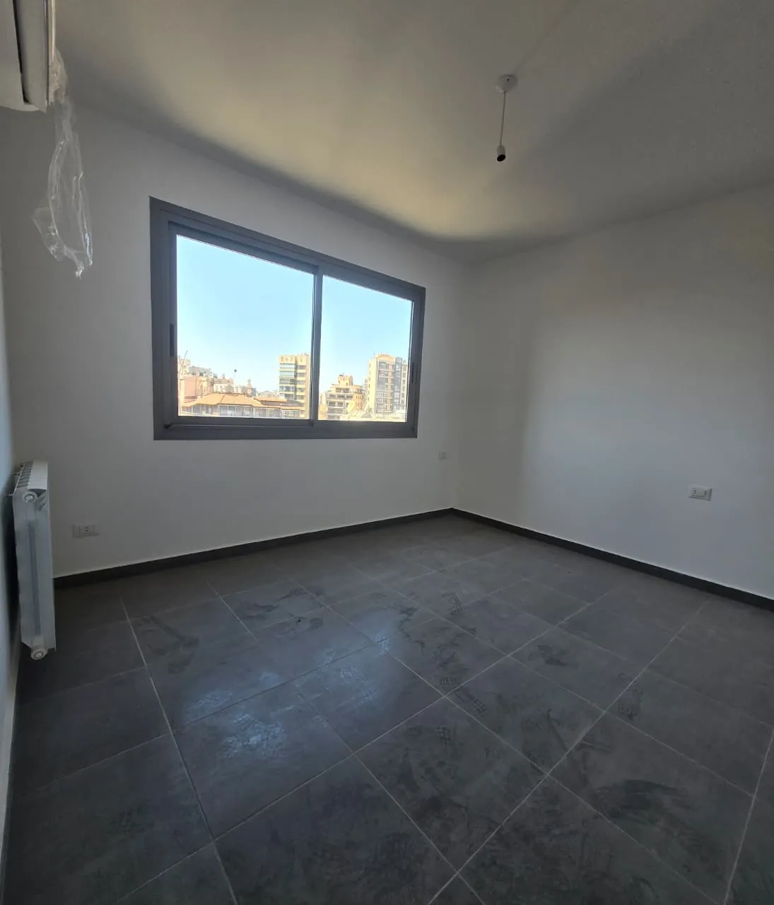 Modern & Brand New Duplex For Sale in Badaro — الصورة 6