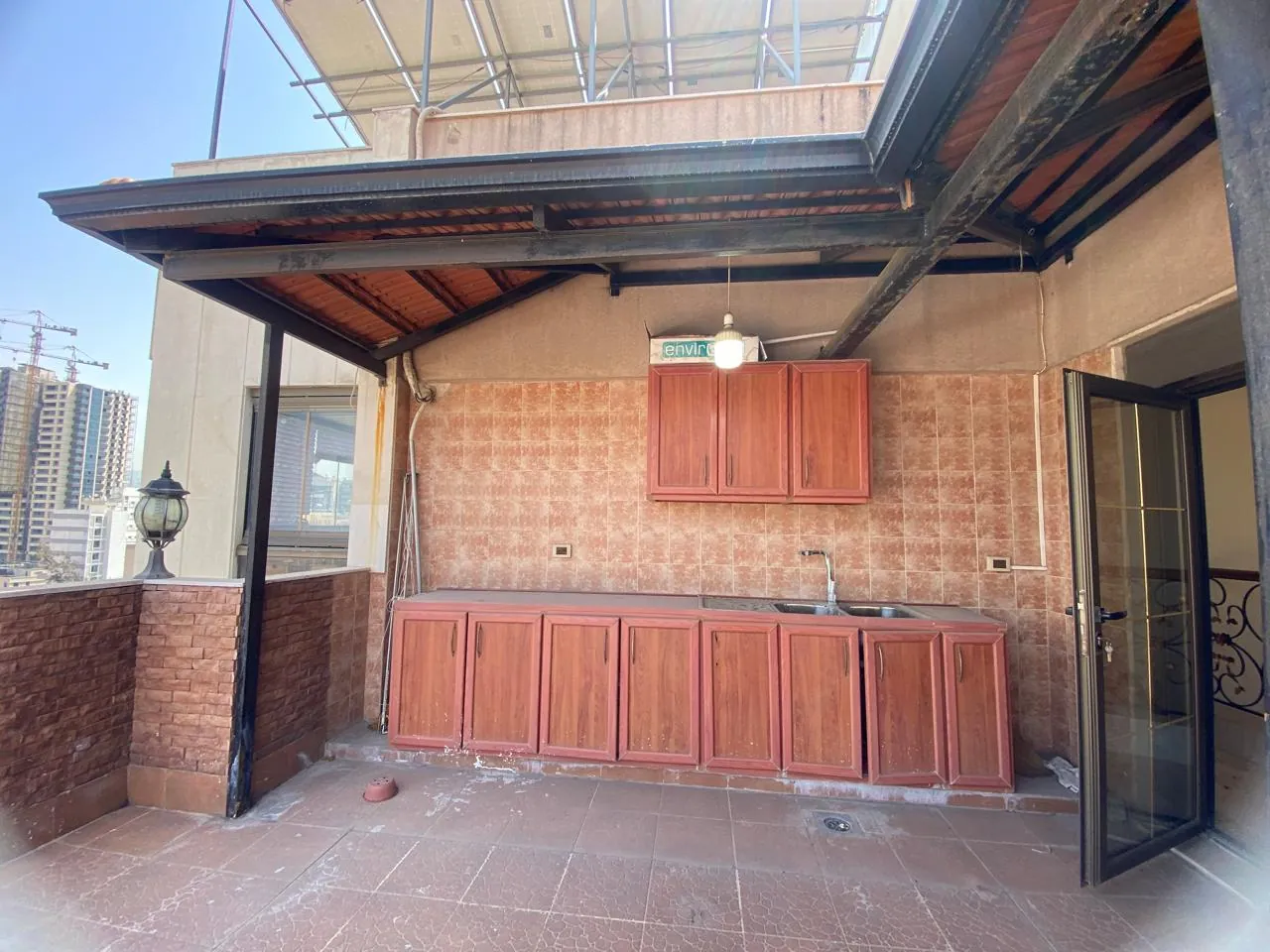 High-End Apartment with Mountain View For Sale in Clemenceau, Ras Beirut — الصورة 6