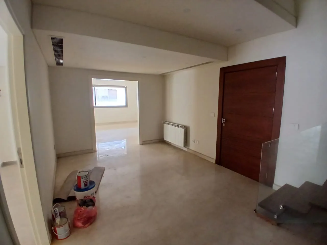 Duplex With Terrace For Sale Overlooking Great View in Prime Location in Baabda — الصورة 2