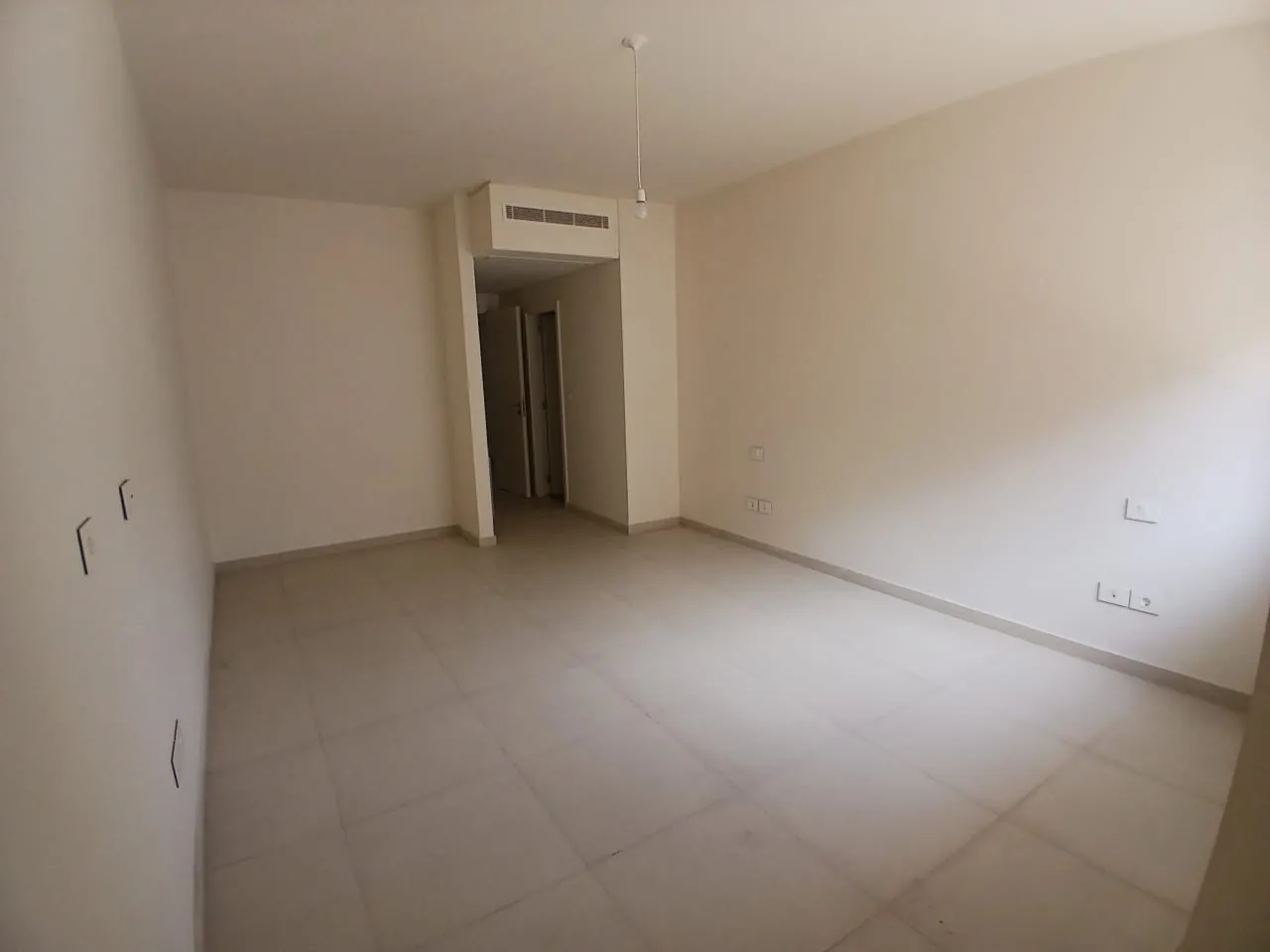 Duplex With Terrace For Sale Overlooking Great View in Prime Location in Baabda — الصورة 7