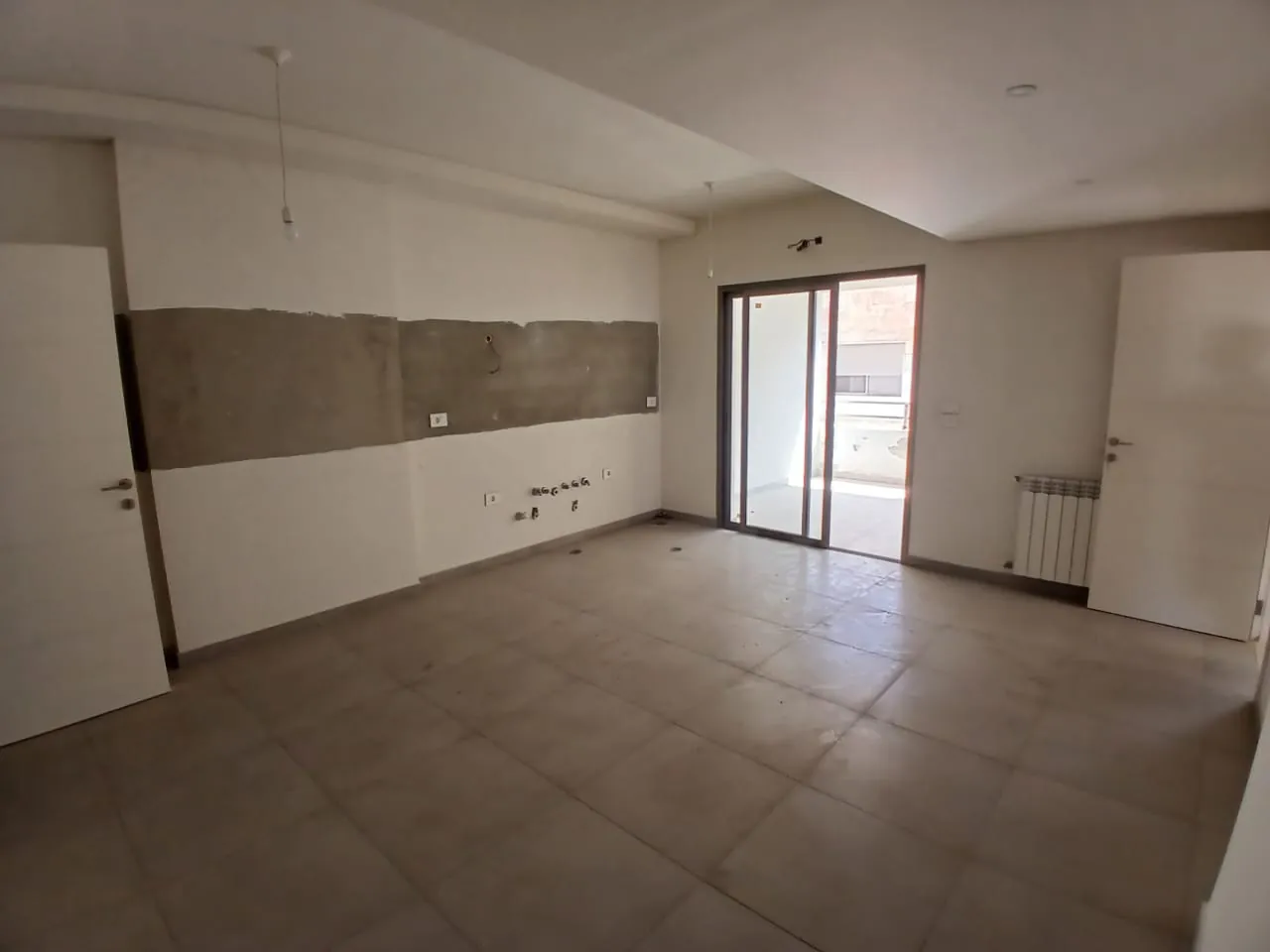 Duplex With Terrace For Sale Overlooking Great View in Prime Location in Baabda — الصورة 8