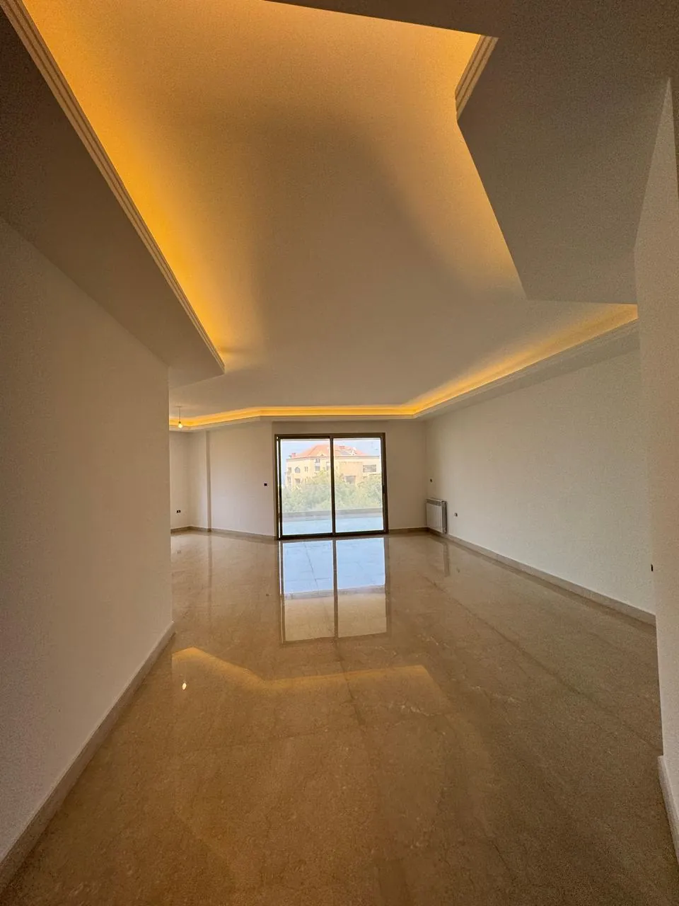 Spacious 3-Bedroom Apartment For Sale in Kfarhbeib, Ghazir — الصورة 3