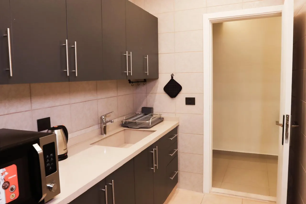 Furnished One Bedroom Apartment For Rent in Achrafieh, Nazareth — الصورة 2