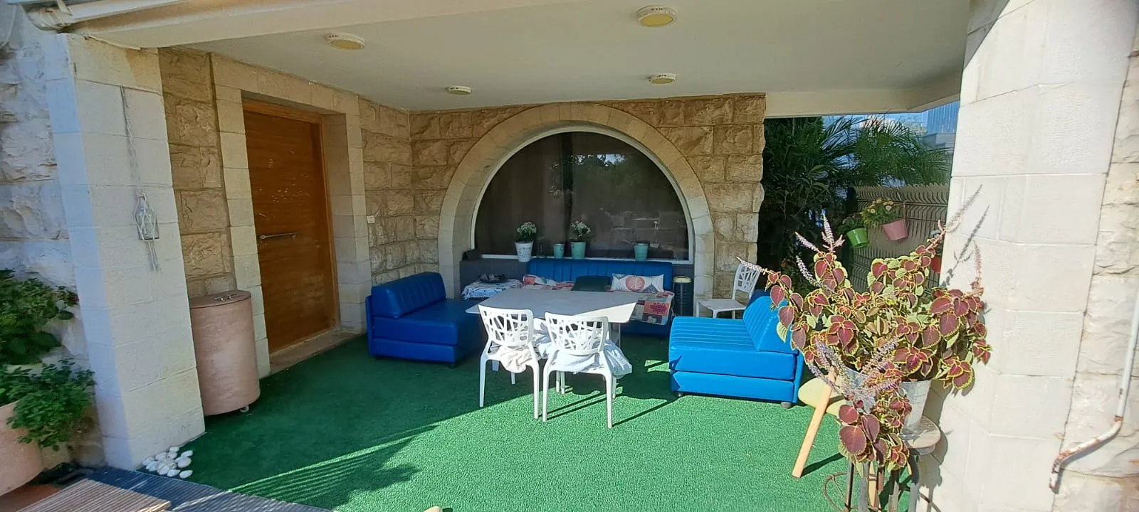 Villa With Pool and Garden For Rent in Aamchit — الصورة 9