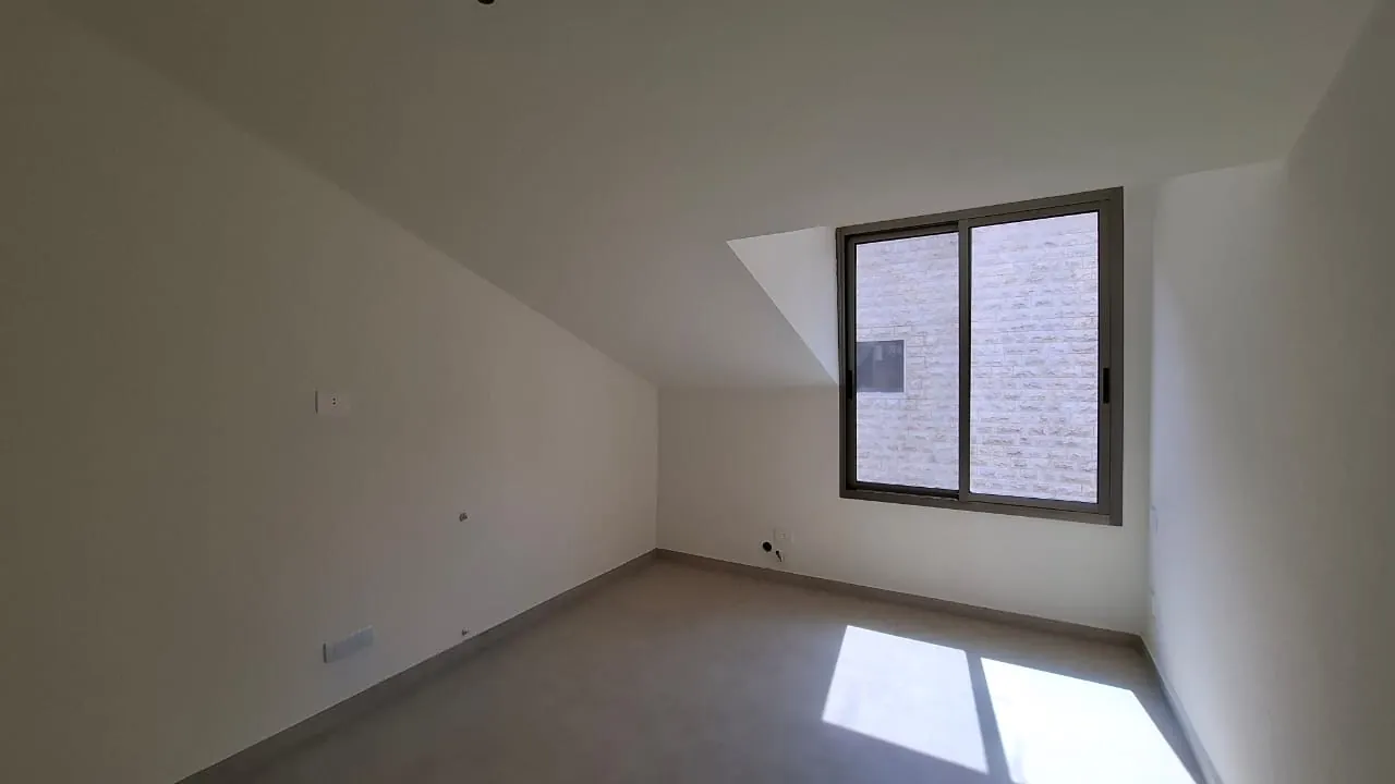 Duplex With A Beautiful View For Sale In Gherfine — الصورة 6