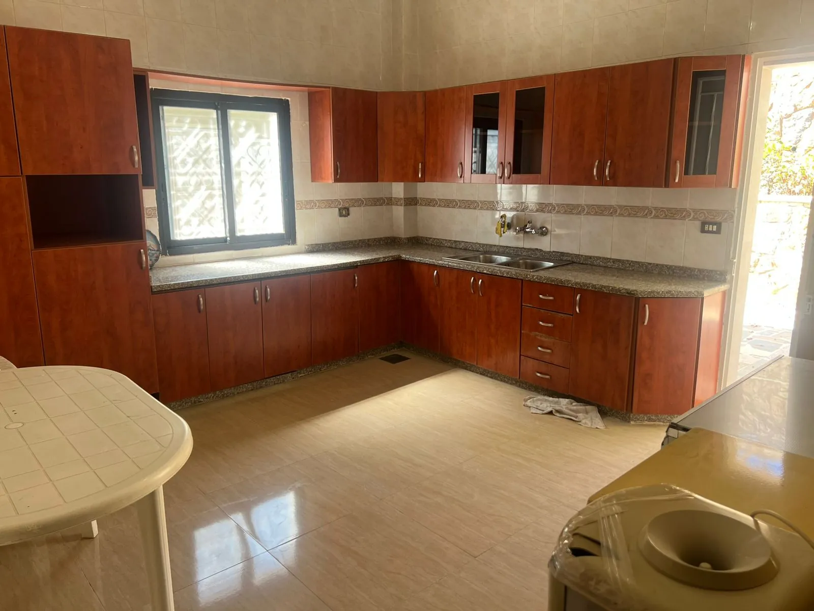 An Individual Building For Sale in Chanay, Bhamdoun — الصورة 6