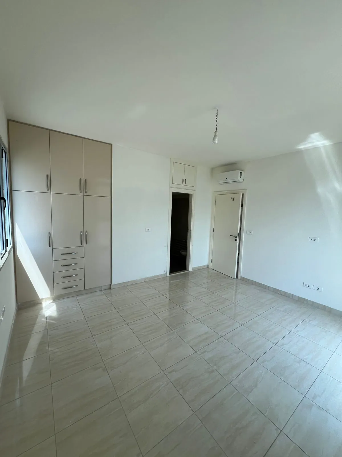 Apartment For Rent In The Middle Of Jbeil City — photo 2