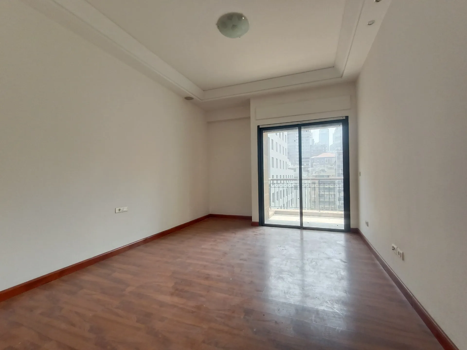 High-End and Charming Apartment For Rent in Gemmayzeh, Pasteur — الصورة 7