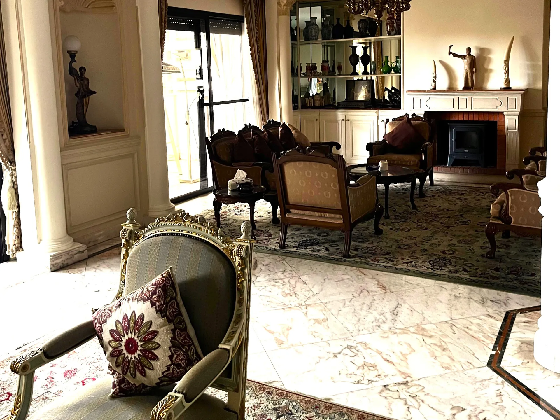 Luxurious Apartment For Sale in a Prime Location in Jnah — الصورة 3
