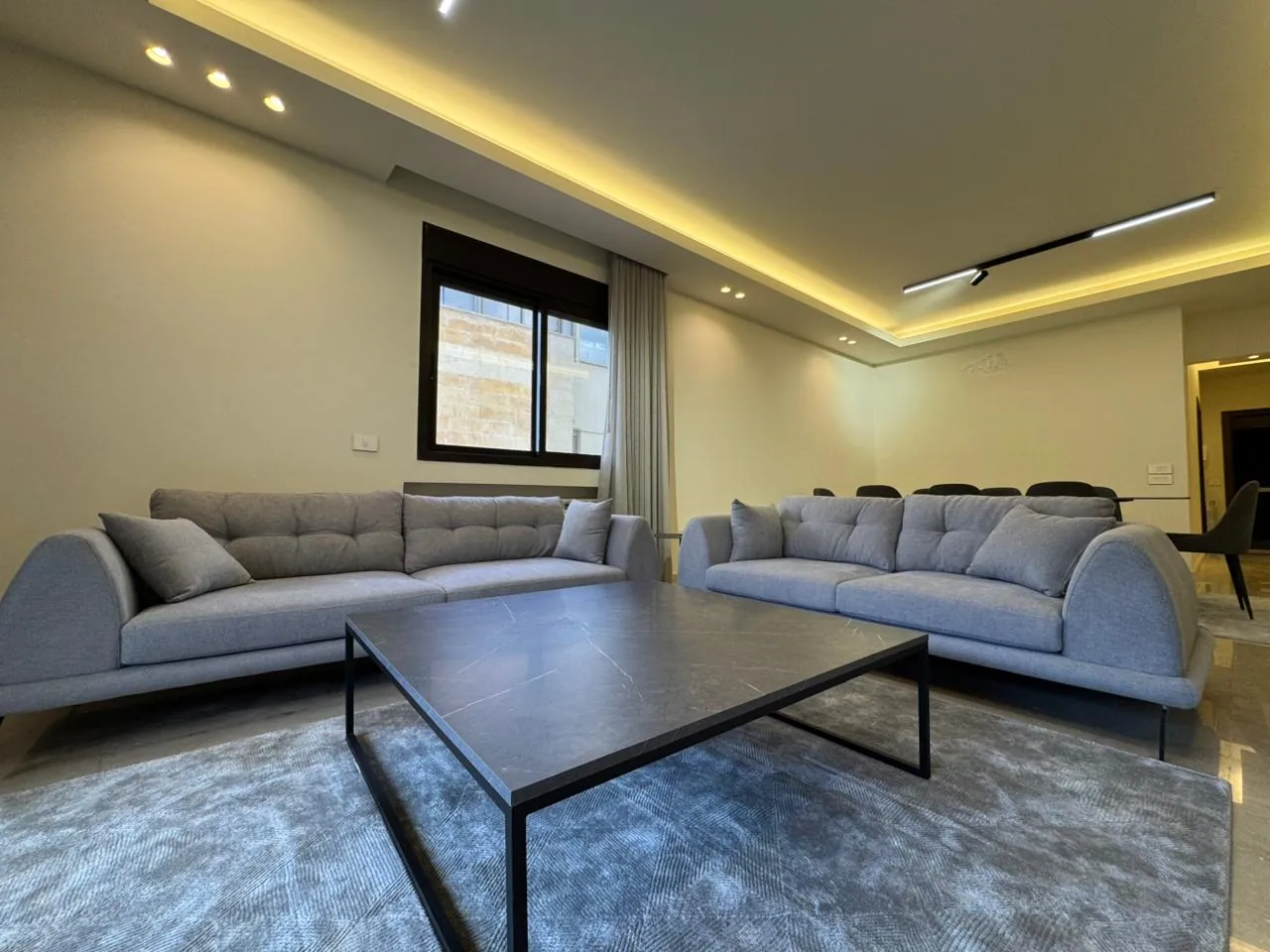 Fully Decorated and Furnished Apartment For Rent In Ain Saadeh — الصورة 2