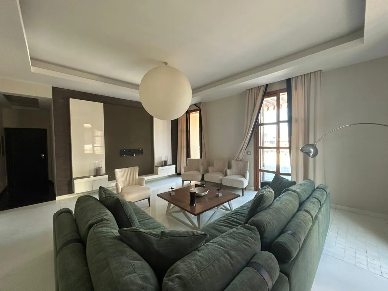 Furnished Apartment with City View For Rent in Prime Location in Down Town — الصورة 4