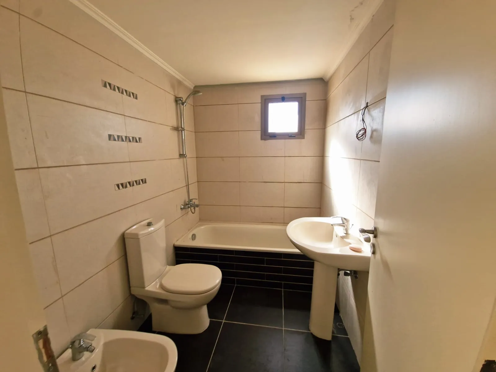 Spacious Apartment for Rent in Kfarhbeib — الصورة 7