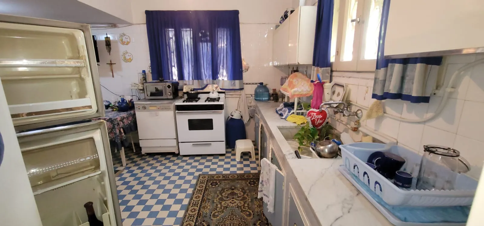 Old Furnished Stand-Alone House For Rent in Ain El Rihani — الصورة 4
