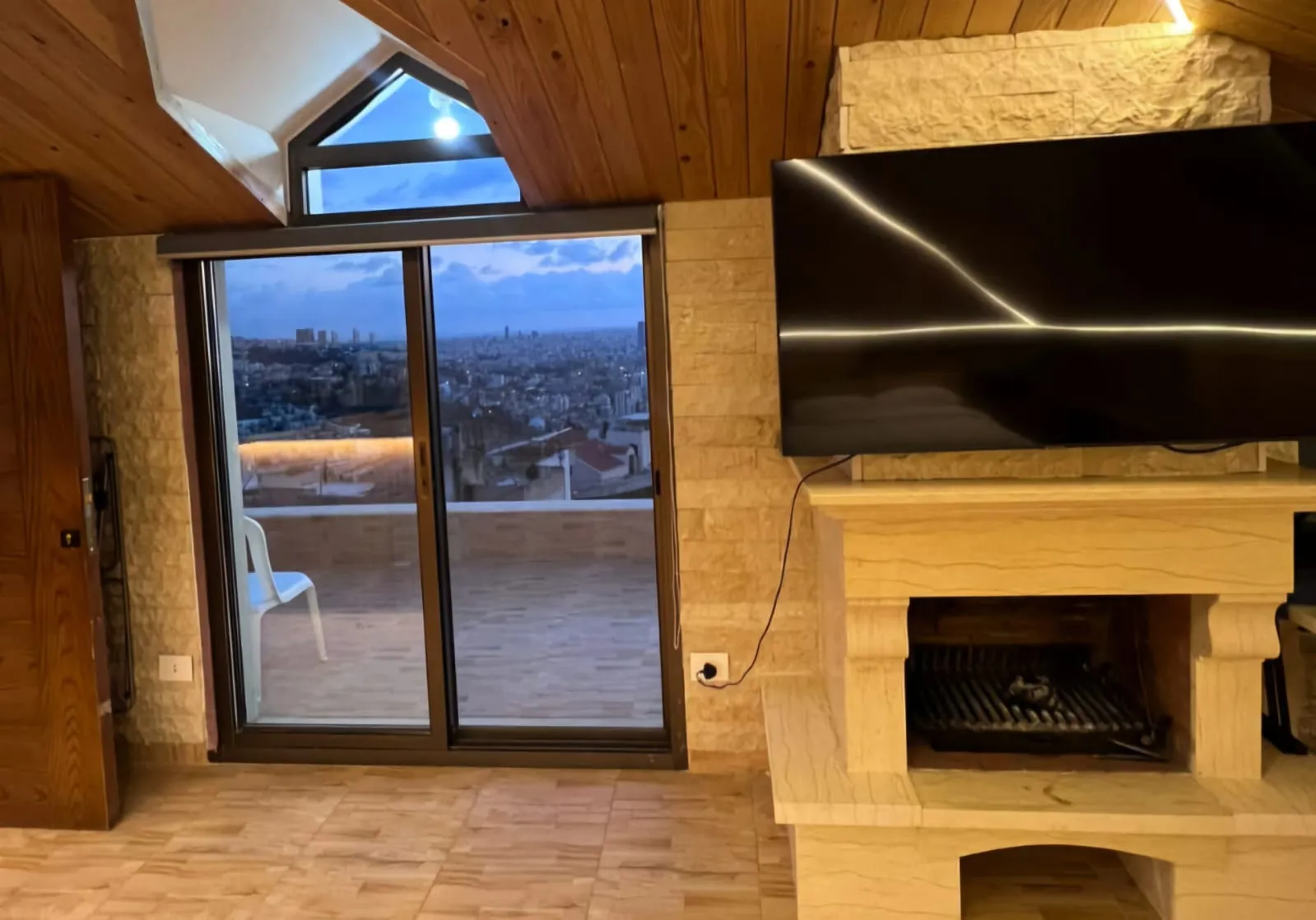 Rooftop Studio with Amazing Open Sea & City View For Rent in Biakout — photo 4